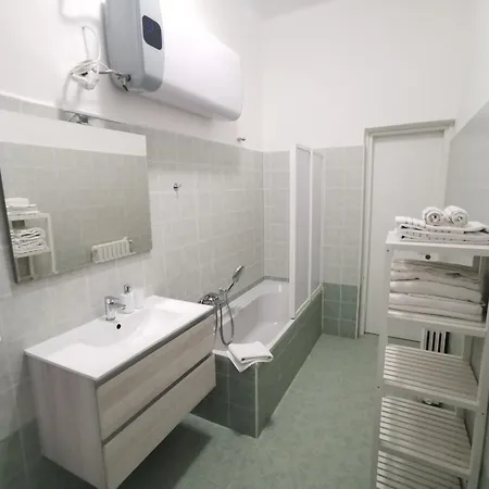 Guest house Gialla Ridi Che Ti Passa