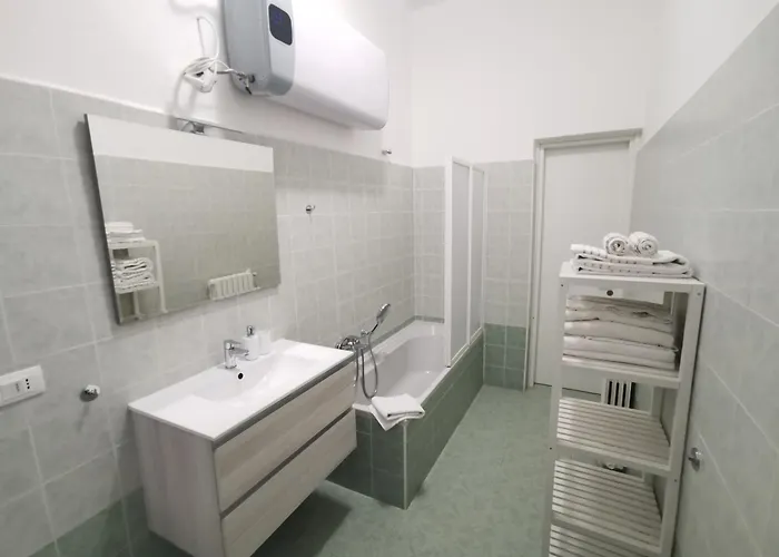 Pensión Gialla Ridi Che Ti Passa