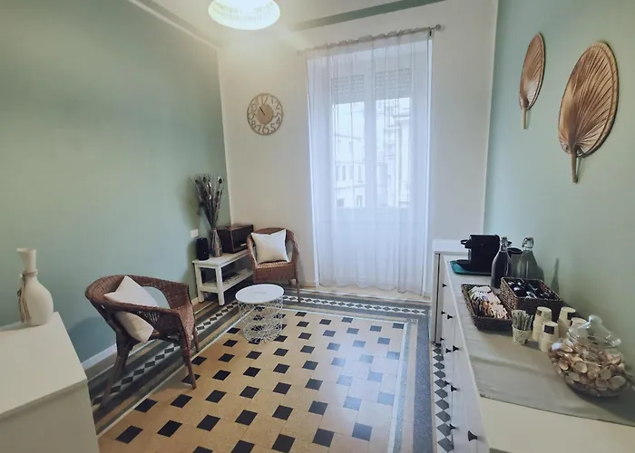 Pensión Gialla Ridi Che Ti Passa