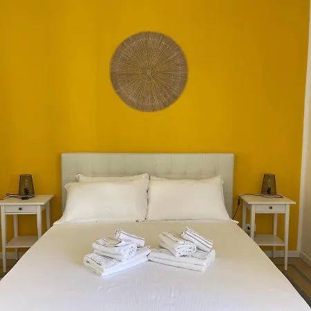 Gialla Ridi Che Ti Passa