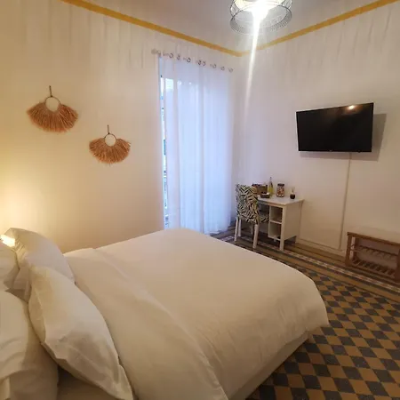 Guest house Gialla Ridi Che Ti Passa *